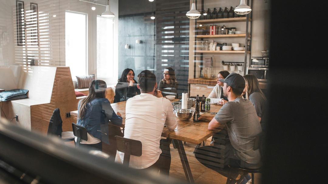 Prospection B2B 2030 : KPIs avancés, scoring IA et multicanal pour maximiser le ROI 🚀